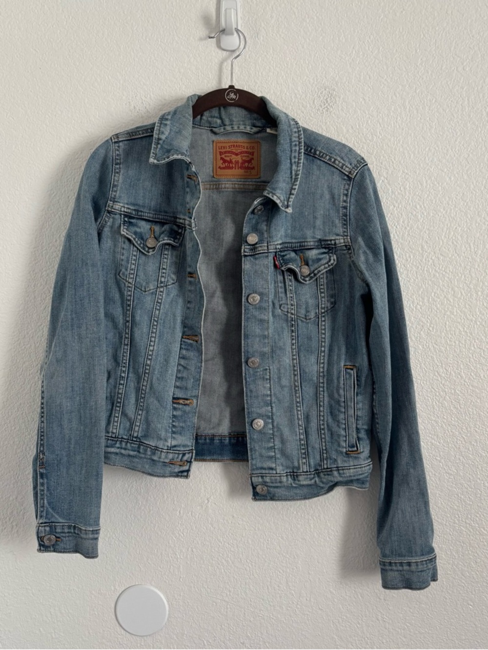 Levi's Women's Size Small Blue Denim Trucker Jacket
